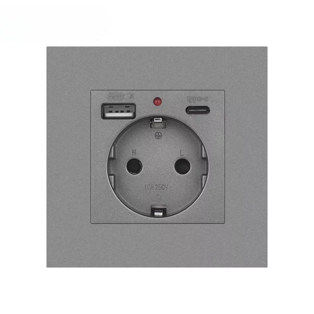 Micro espion à insérer dans prise murale