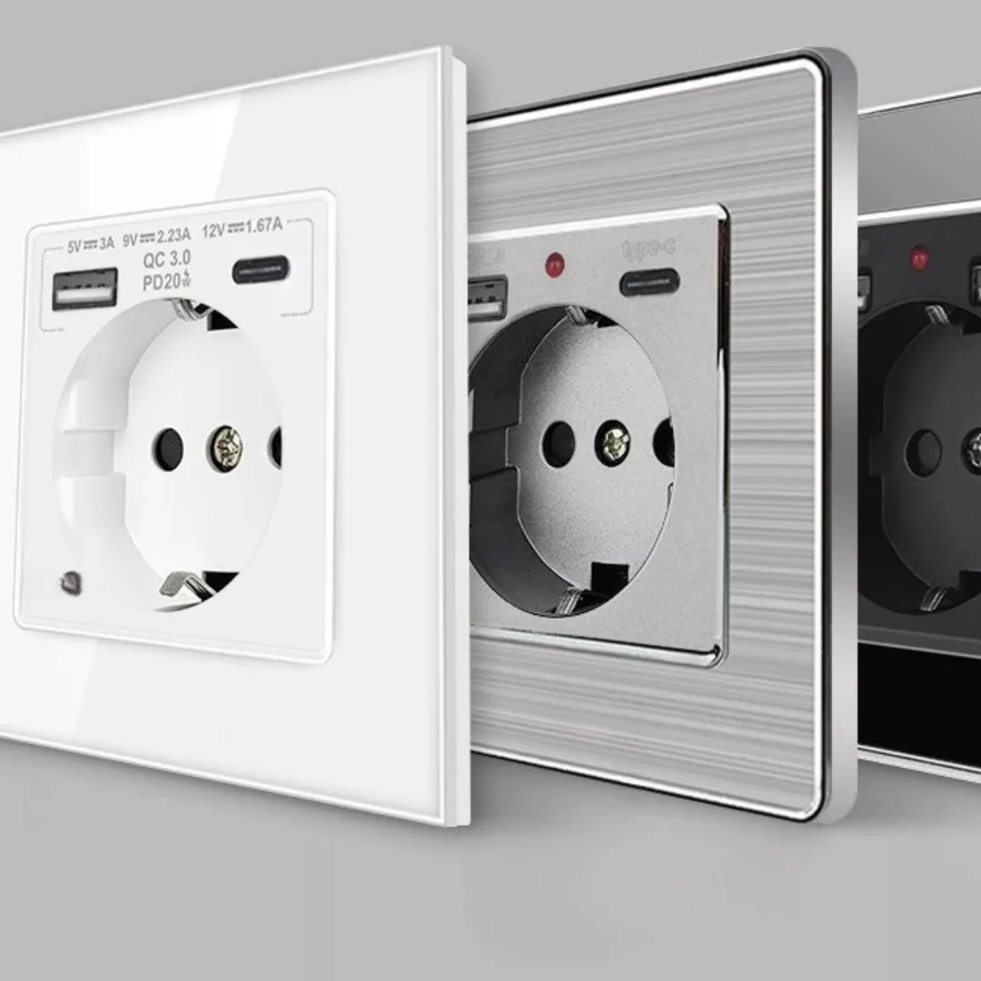 Micro espion à insérer dans prise murale